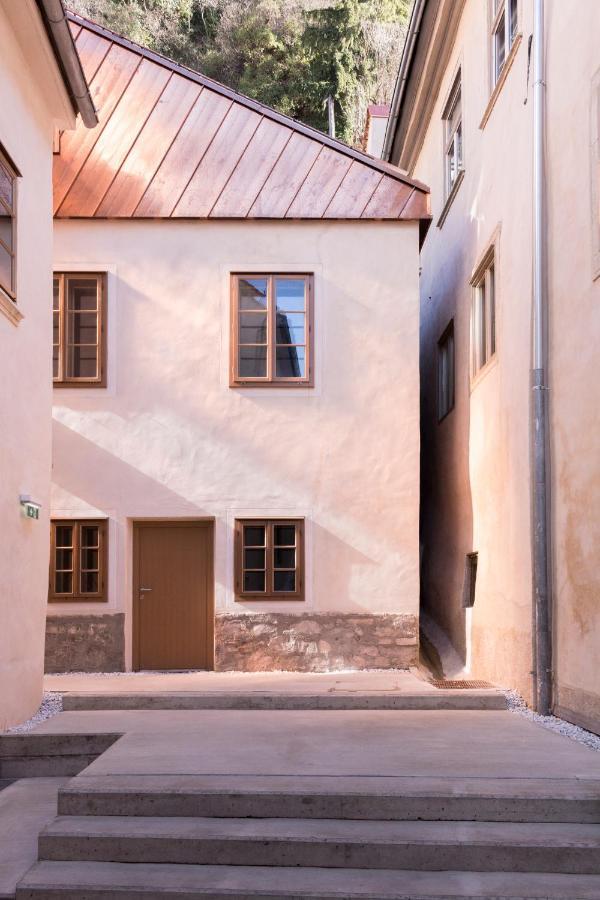 Kai 36 - Hotel Zwischen Fels Und Fluss Γκρατς Εξωτερικό φωτογραφία The house of the poet in Chania