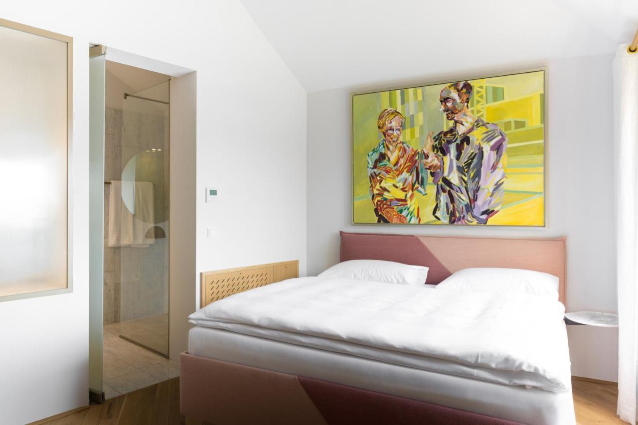 Kai 36 - Hotel Zwischen Fels Und Fluss Γκρατς Εξωτερικό φωτογραφία A bedroom