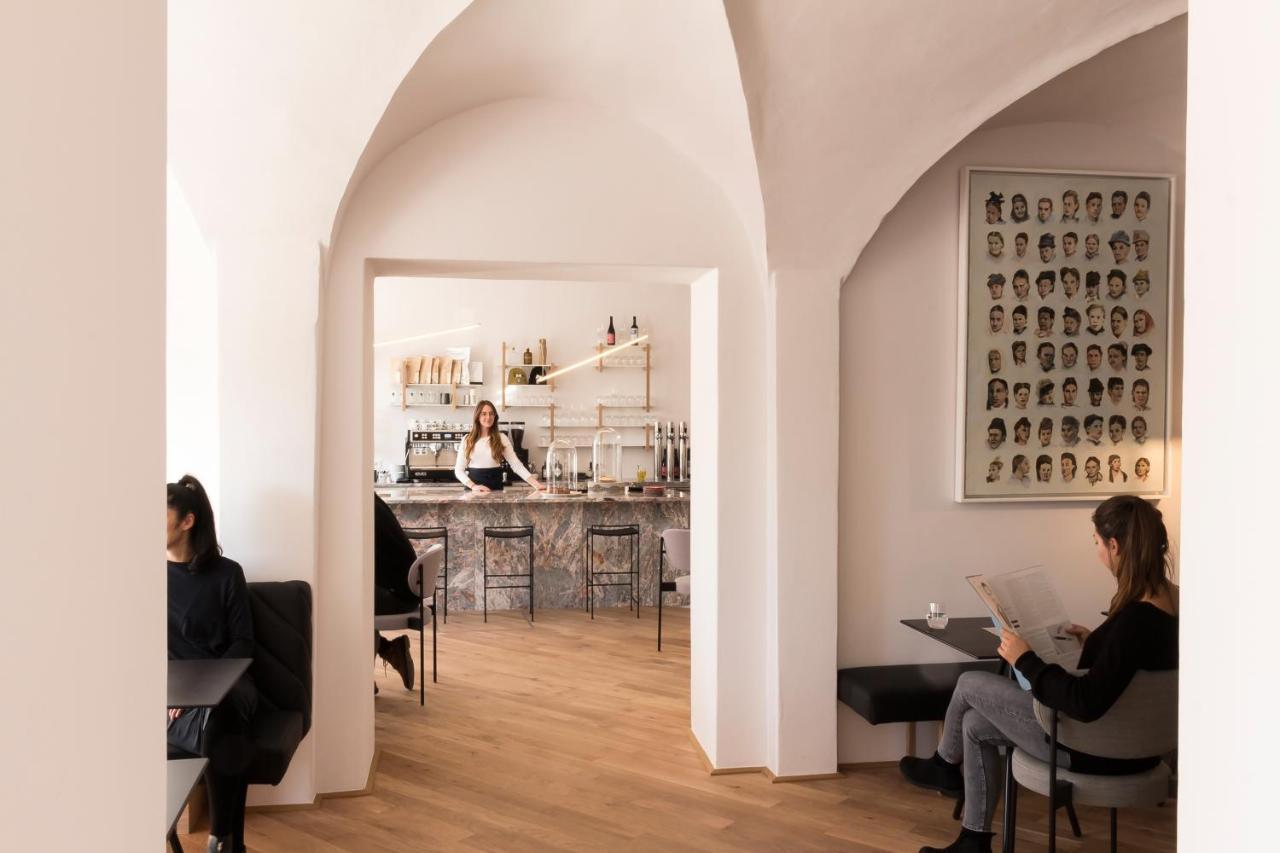 Kai 36 - Hotel Zwischen Fels Und Fluss Γκρατς Εξωτερικό φωτογραφία The interior of the restaurant