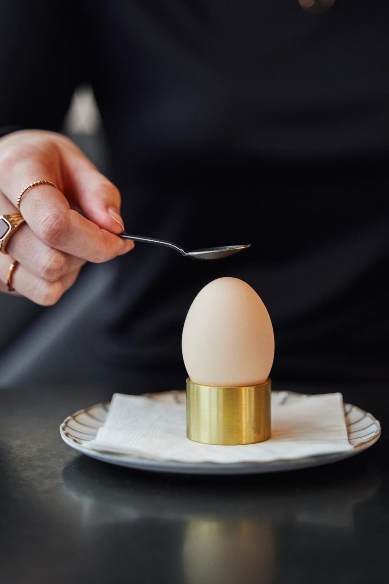 Kai 36 - Hotel Zwischen Fels Und Fluss Γκρατς Εξωτερικό φωτογραφία A hard-boiled egg