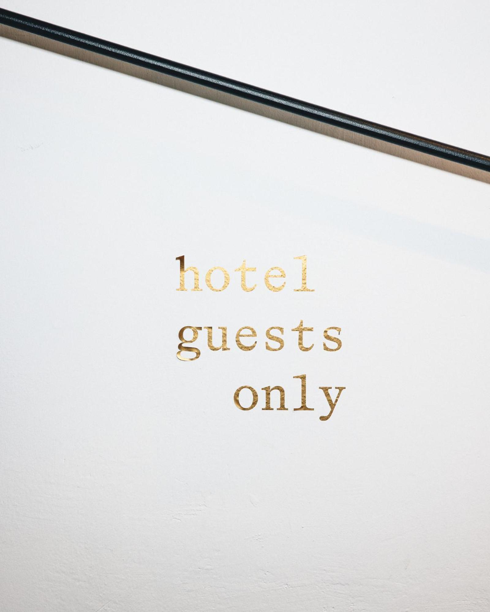 Kai 36 - Hotel Zwischen Fels Und Fluss Γκρατς Εξωτερικό φωτογραφία Gold leaf used for printing
